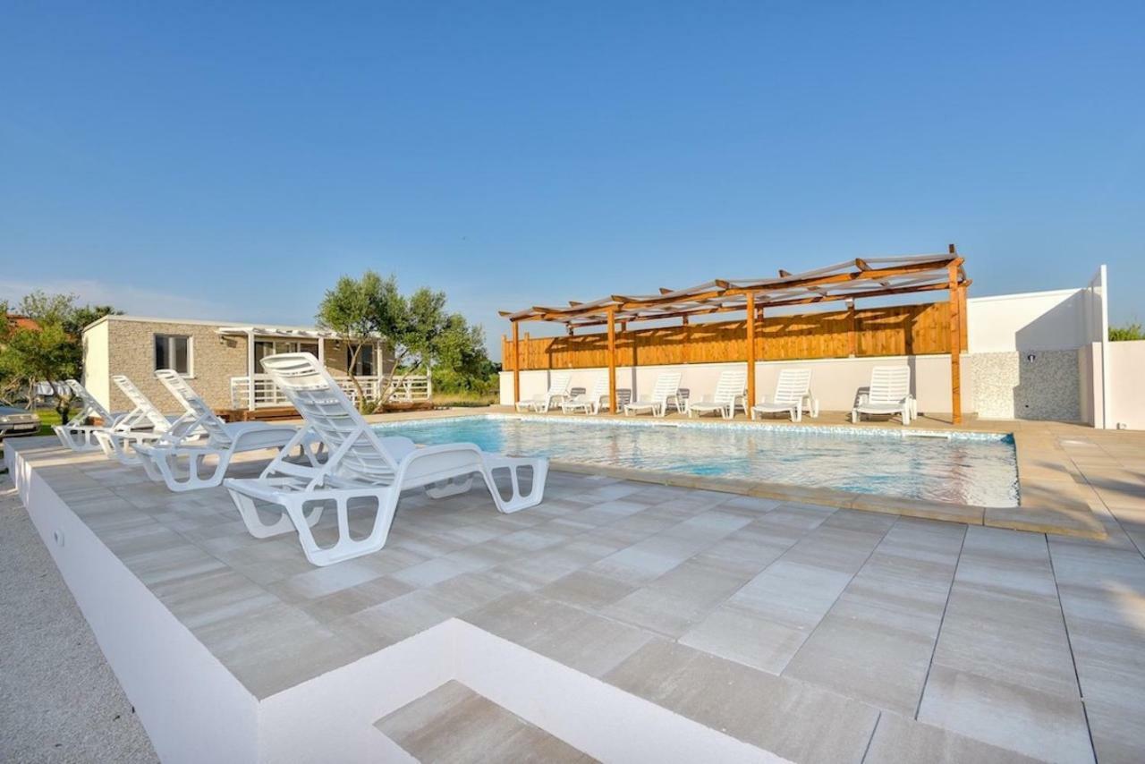 Medanic - Private Pool