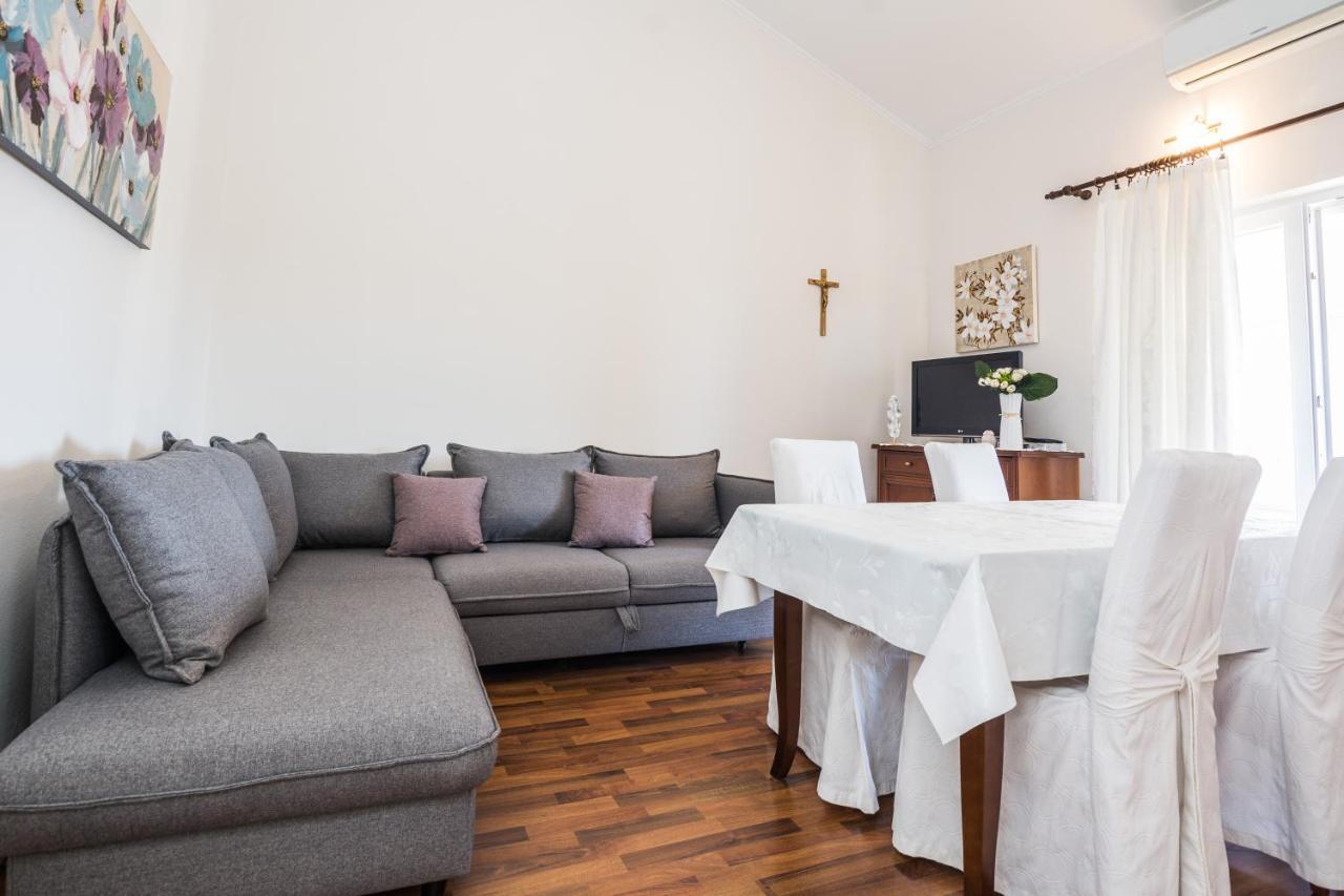 Apartma Medanic - Private Pool Privlaka (Zadar)