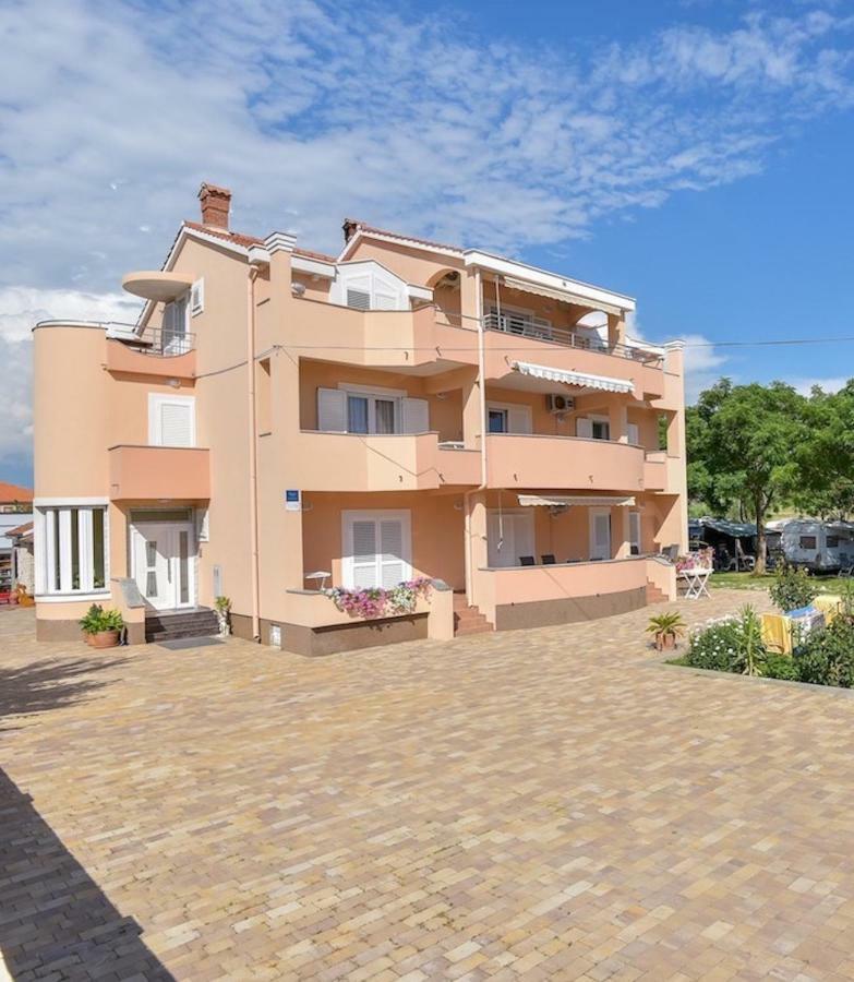 Medanic - Private Pool Apartma Privlaka (Zadar)