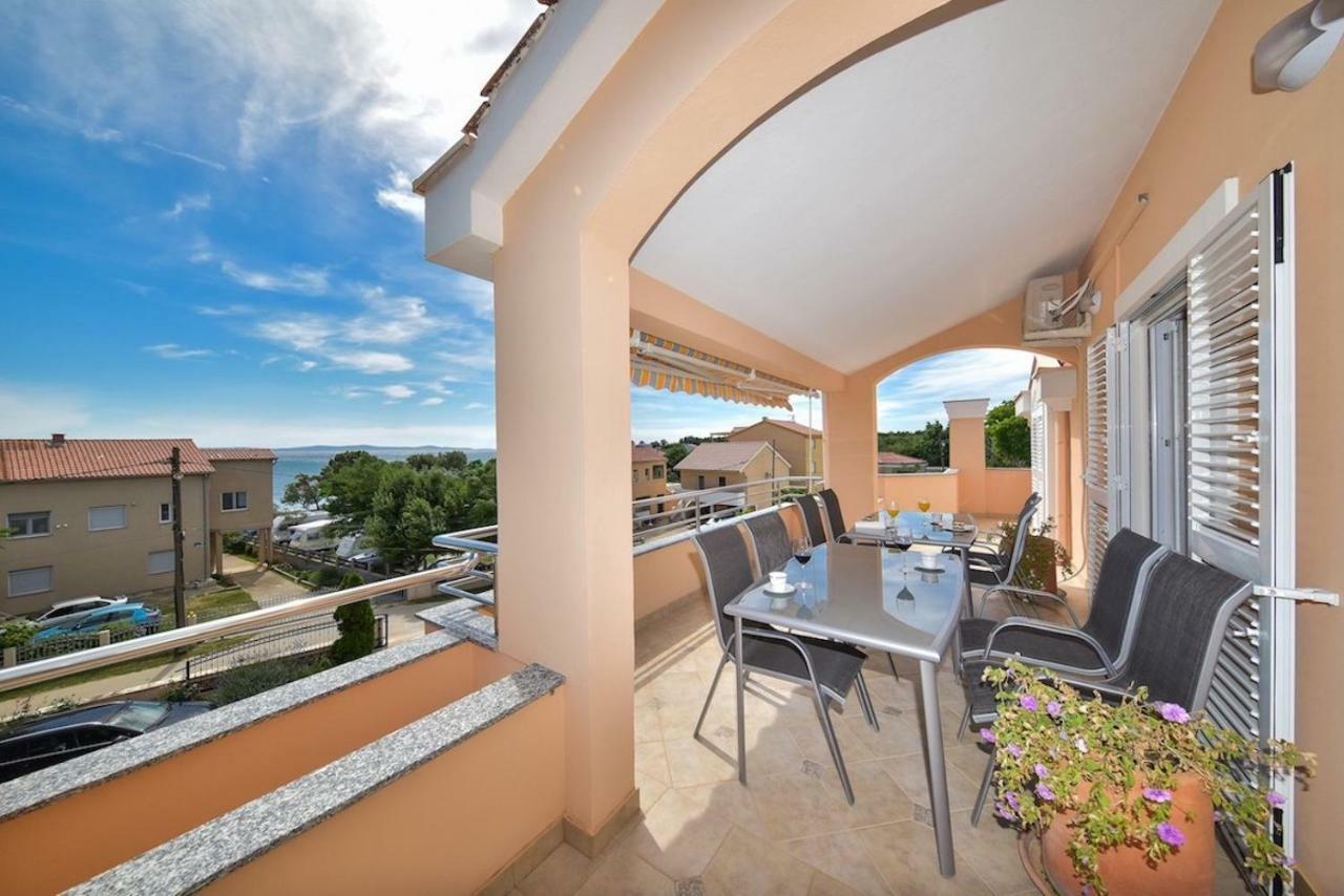 Medanic - Private Pool Apartma *