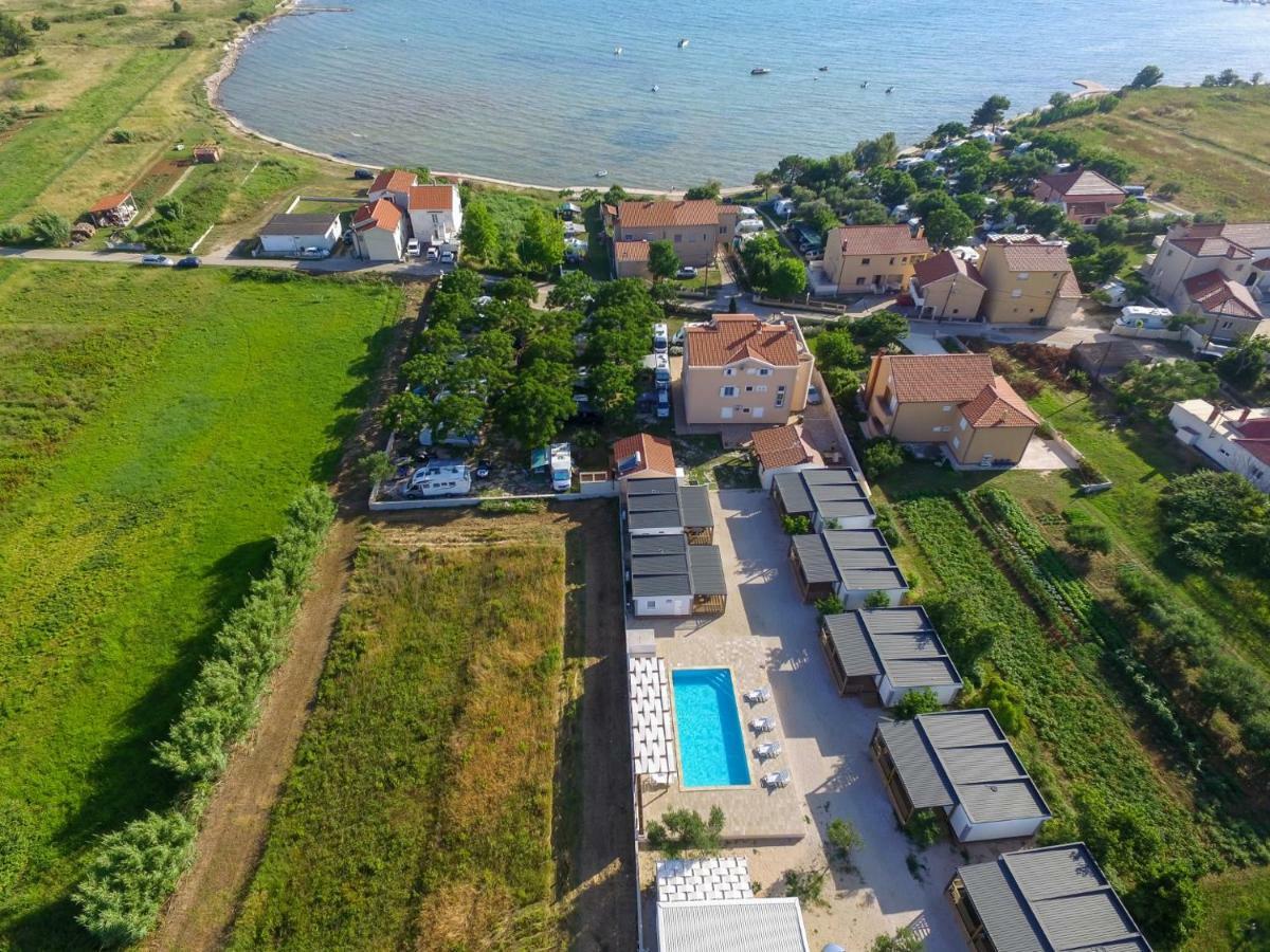 Medanic - Private Pool Privlaka (Zadar)