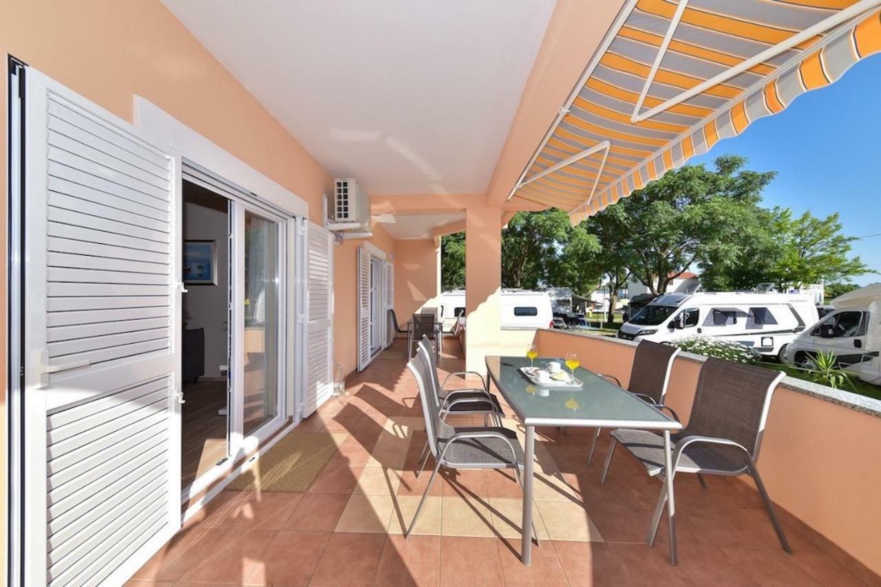 Medanic - Private Pool Apartma *