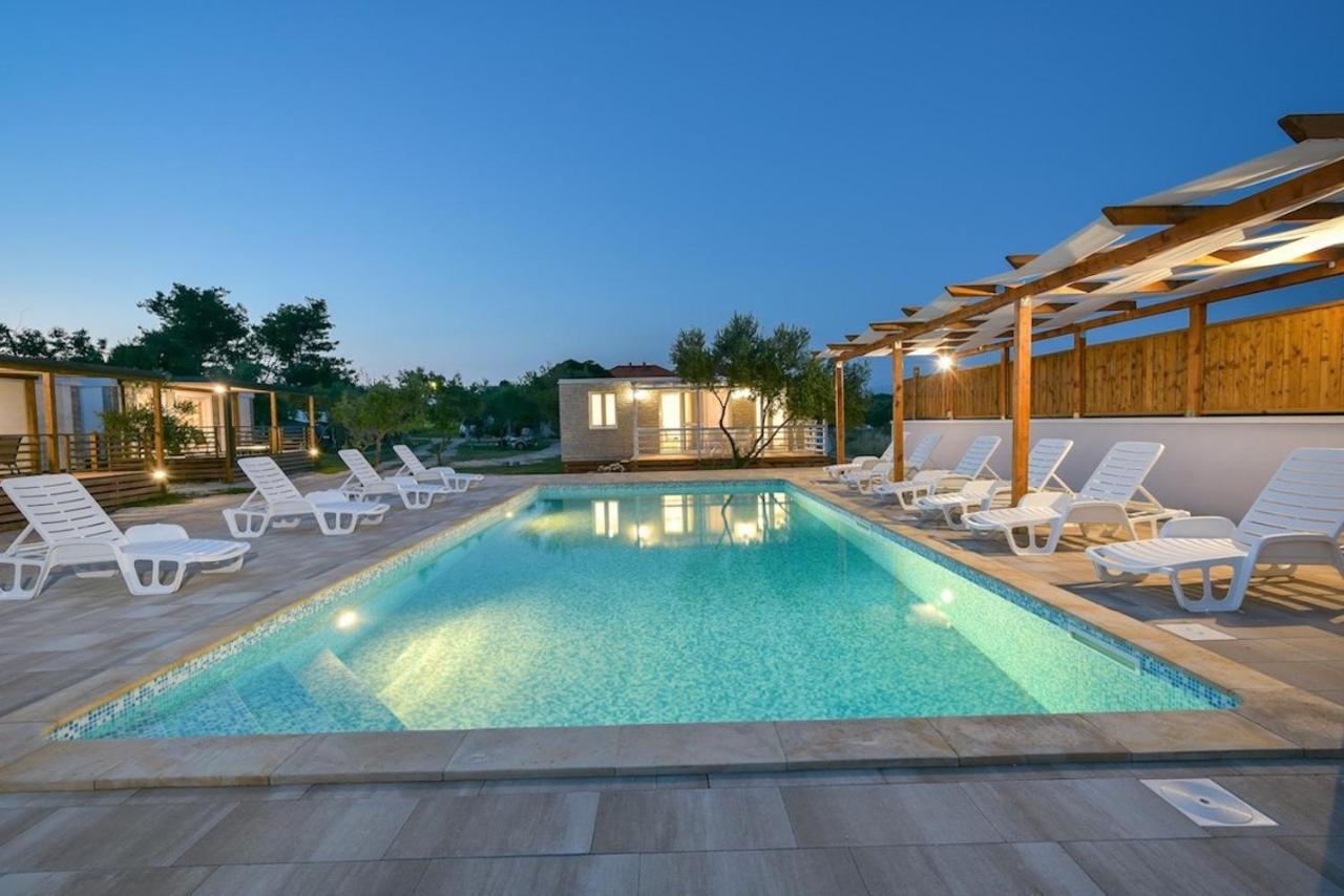 Medanic - Private Pool Apartma *